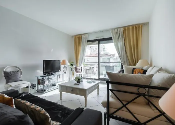 De Charme A + Terrasse * Cannes