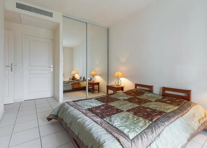 شقة De Charme A + Terrasse *