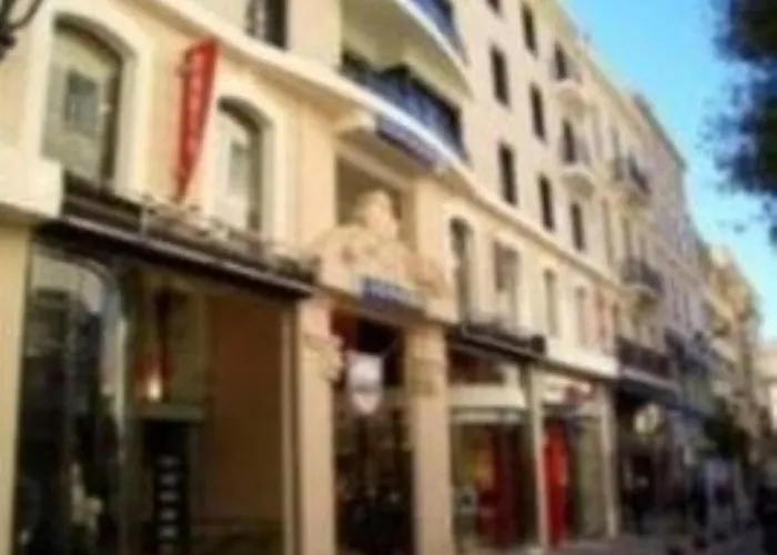 De Charme A + Terrasse Daire *