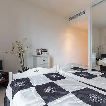 De Charme A + Terrasse Apartman